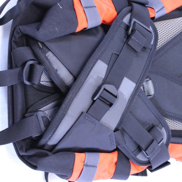 New VenTerra Men's Bivy 35 Backpack Medium - Picture 7 of 8